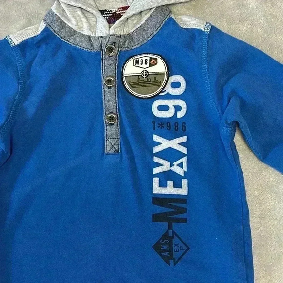 Mexx - long sleeve pullover hooded t-shirt. Size 12-18 months - Picture 2 of 6